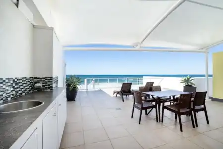 Rolling Surf Resort - 112