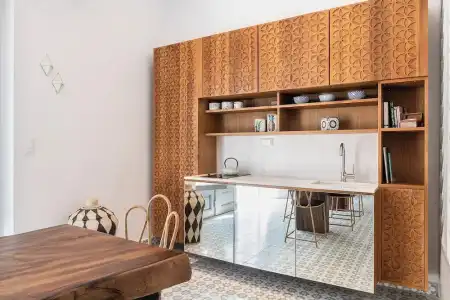 Nyx Chic Manor - 140