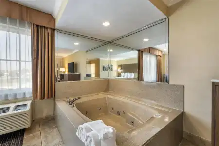 Best Western Airpark - LAX Airport LA Stadium - 42
