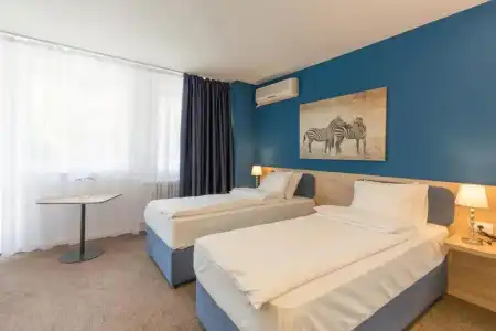 Premium Crown Suites - 84
