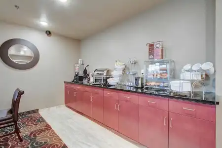Cobblestone & Suites – Pulaski/Green Bay - 20