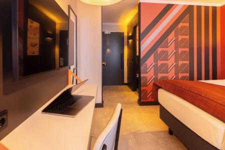Holiday Inn - the niu, BLADE SOLINGEN by IHG - 69