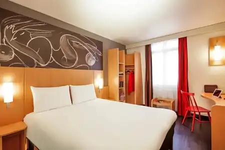 ibis Paris Gare de Lyon Ledru Rollin 12ème - 38