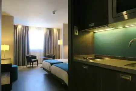 HG City Suites Barcelona - 29