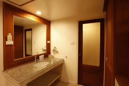 The Viridian Resort - 7