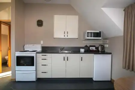 Allan Court Motel - 116