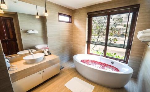 Triple Tree Beach Resort - 6