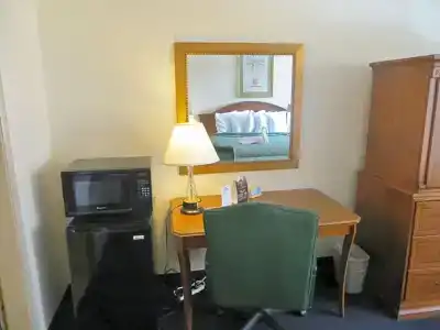 Days Inn by Wyndham Orlando Airport Florida Mall - 29