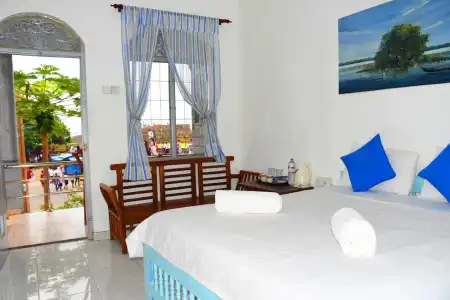 Rampart View Guest House - 38