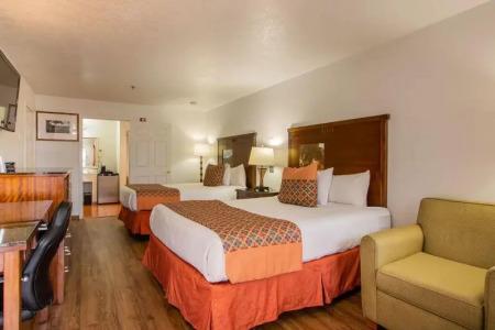 Sandia Peak Inn Old Town ABQ, a Howard Johnson by Wyndham - 35