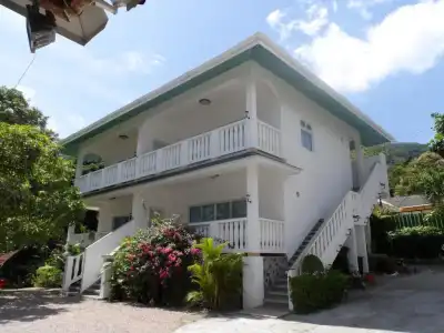 Divers Lodge Guest House - 21