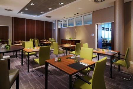 Courtyard by Marriott Cologne - 21