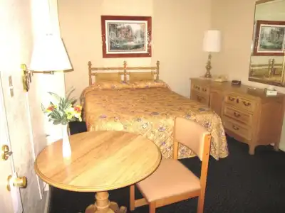 Color Country Motel - 15