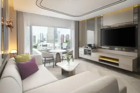 Pathumwan Princess - 102