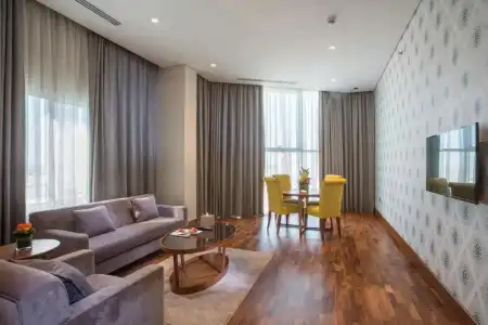 The Avenue - 86