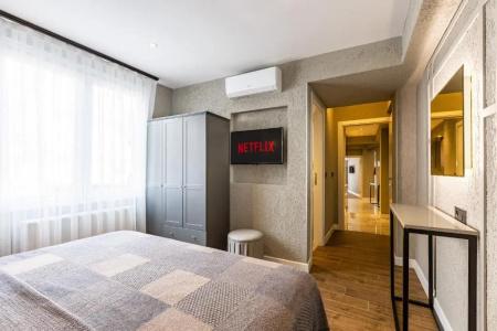 Seraglio & Suites - 122