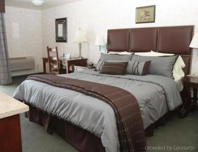 Costa Art Laguna Beach - 4