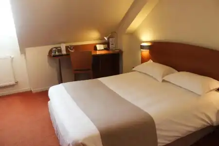 Hôtel Kyriad Rennes Nord - 65