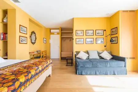 Rarity Suites - 166