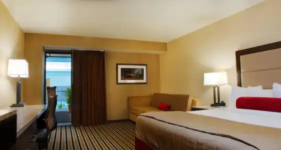 The Madison Concourse - 38