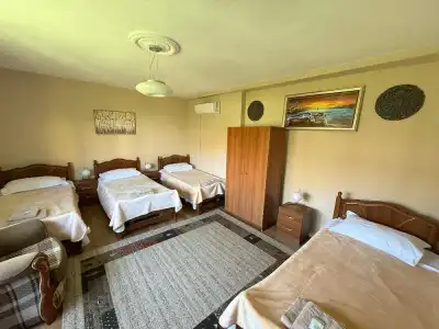 Shkodra Guesthouse - 14