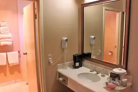 Columbus Motor Inn - 17