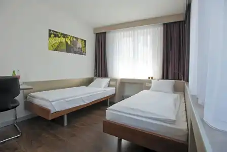 Alexander - 26
