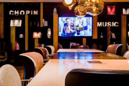 Motel One Warsaw - 10