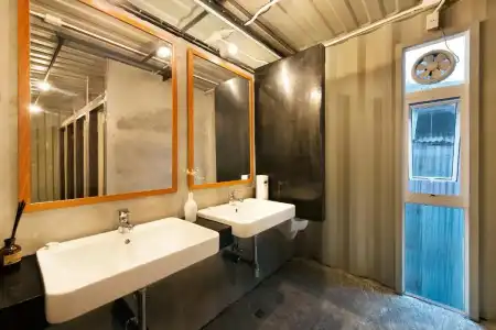 The Yard Hostel - 61
