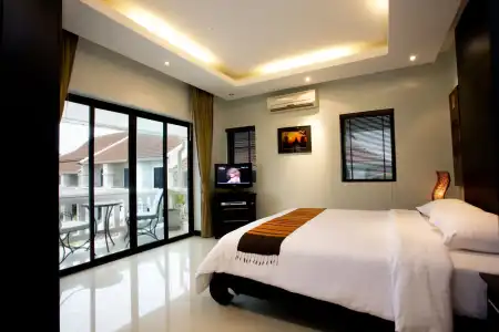 Palm Grove Resort - 3