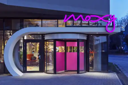 Moxy Frankfurt Airport Kelsterbach - 7