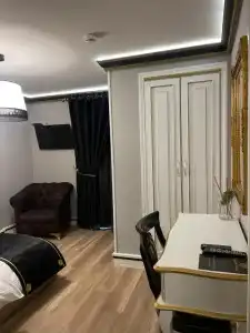 Hymetis Palace - 15