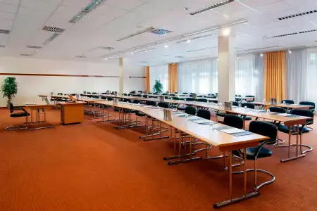 Courtyard by Marriott Dresden - 34