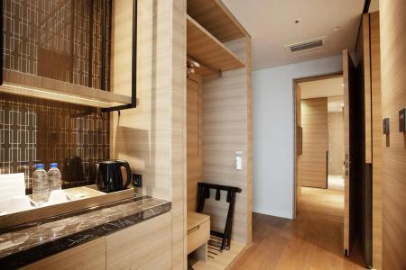 Crown Park Myeongdong - 17