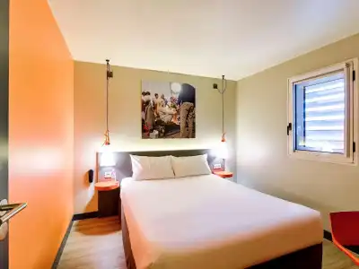 ibis Styles Lyon Confluence - 6