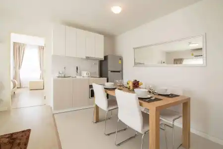 First Choice Suites by the Sea - 20