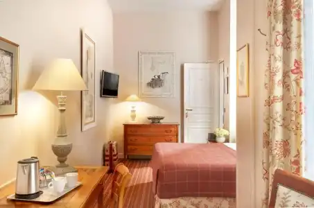 Relais Du Louvre - 51