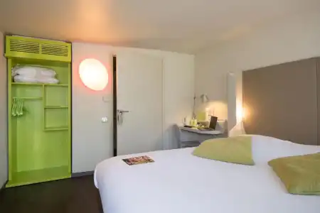 Hôtel Campanile Reims Ouest - Tinqueux - 69