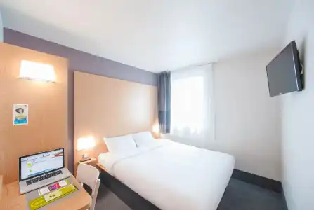 B&B Reims Centre Gare - 4
