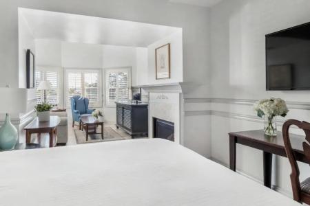 Blue Lantern Inn, A Four Sisters Inn - 3