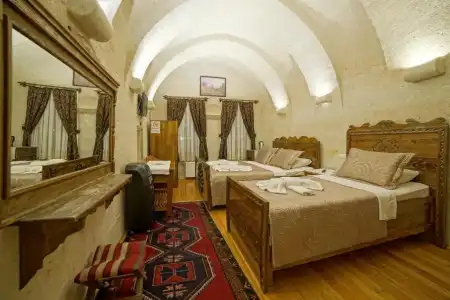 Safran Cave - 45