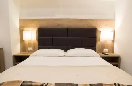Morelli Suite - 25