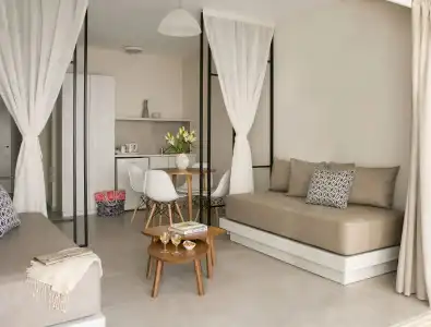 Louis Paphos Breeze - 11