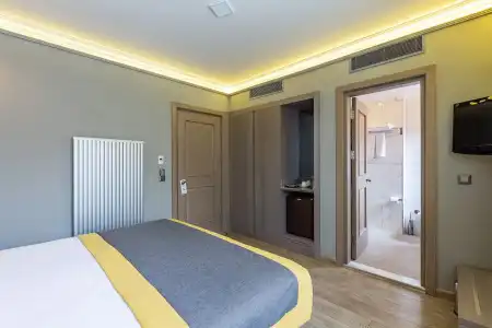 Seraglio & Suites - 36