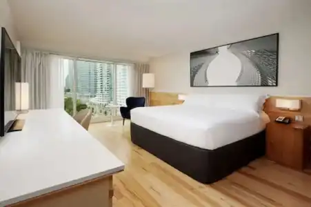 Radisson Blu Toronto Downtown - 4