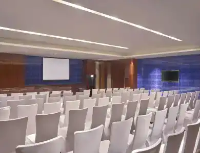 Hilton - 27