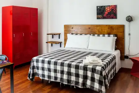 Travel B&B - 1