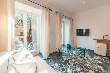 Medousa Suites - 45