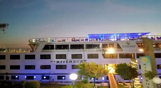 River Boat Botel - 15