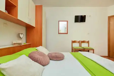 Apartments Zelic Tucepi - 102